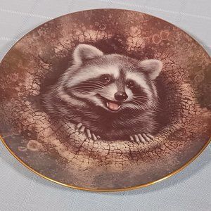 Numbered collector plate "Inquisitive" first plate of series by Allen A Adams